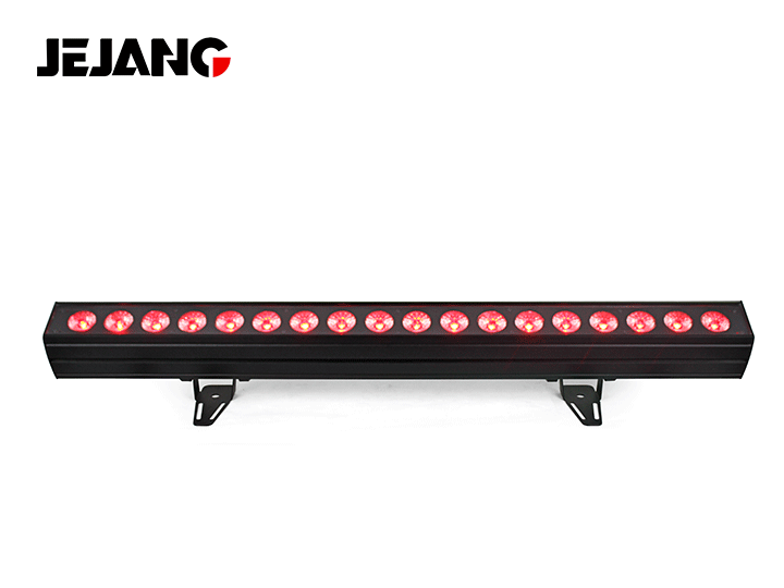 LED 18颗12W四合一全彩冼墙灯