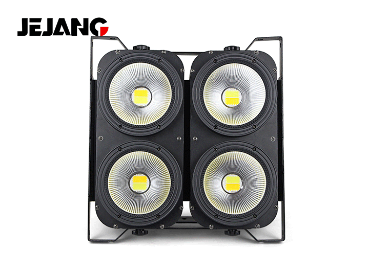 4颗100W COB LED观众灯